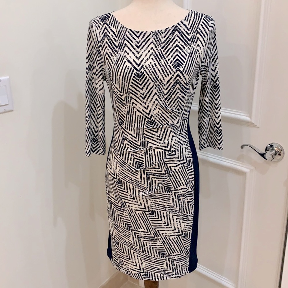 Lauren Ralph Lauren size 2 fitted geometric dress
